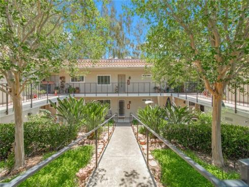 5529 Via La Mesa A , Laguna Woods, CA