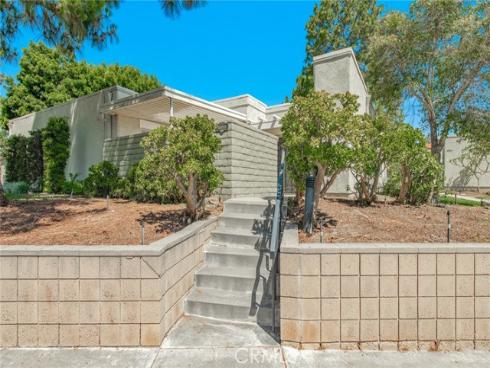 2264 Via Puerta B , Laguna Woods, CA