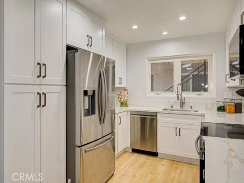 3280 San Amadeo A , Laguna Woods, CA