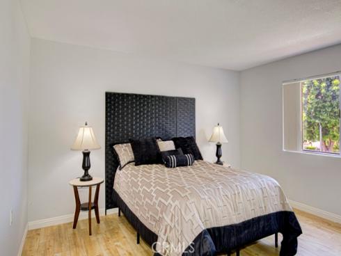 3280 San Amadeo A , Laguna Woods, CA