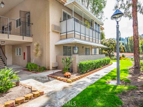 3280 San Amadeo A , Laguna Woods, CA