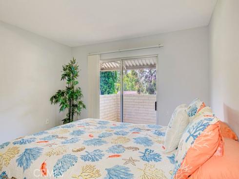 3280 San Amadeo A , Laguna Woods, CA