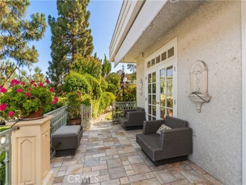 5587 Via Dicha B , Laguna Woods, CA