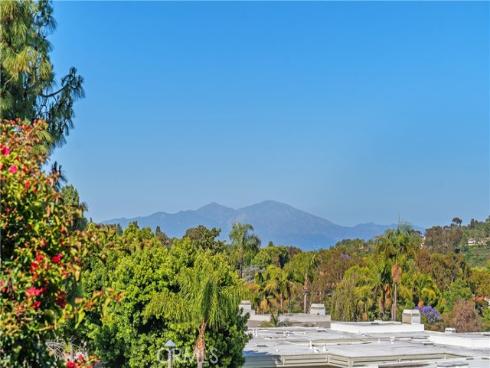 5587 Via Dicha B , Laguna Woods, CA