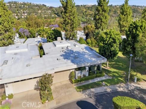 5587 Via Dicha B , Laguna Woods, CA