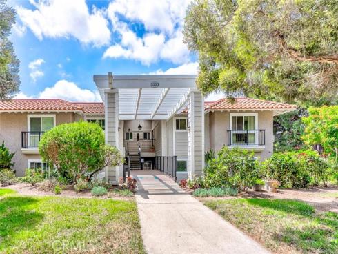 3300 Via Carrizo D , Laguna Woods, CA