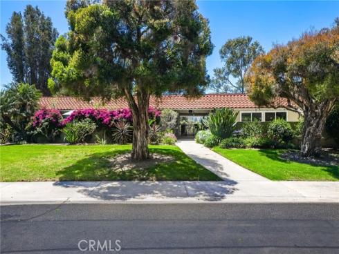 3253 San Amadeo N