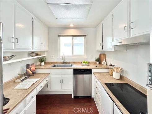 2252  Via Puerta  B , Laguna Woods, CA