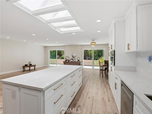 5242  Despacio  , Laguna Woods, CA