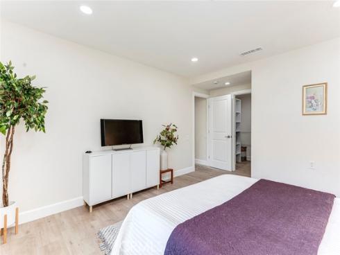 3279 San Amadeo P , Laguna Woods, CA