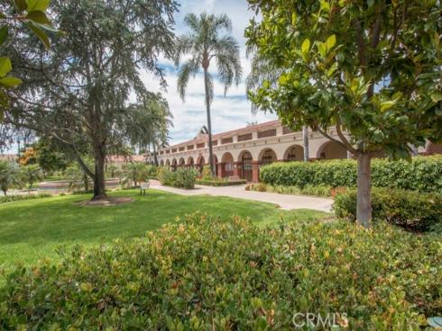 5511  Paseo del lago  3F , Laguna Woods, CA