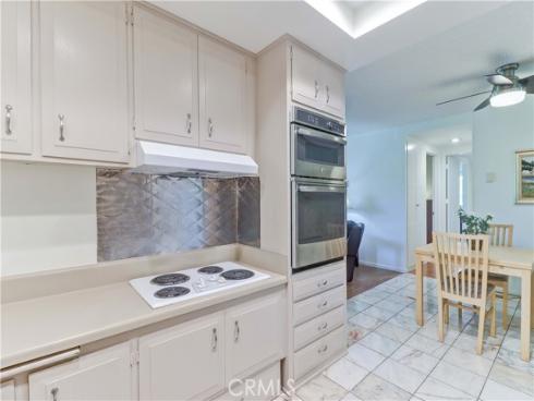 524 Calle Aragon N , Laguna Woods, CA