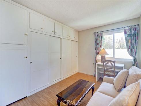 524 Calle Aragon N , Laguna Woods, CA