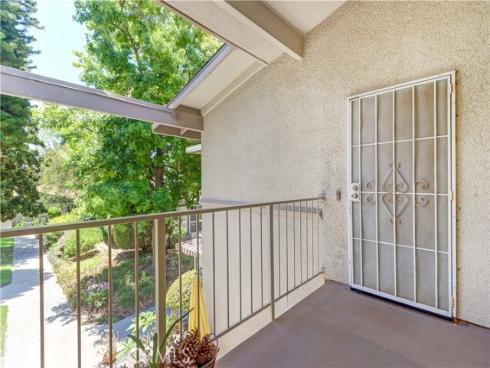 524 Calle Aragon N , Laguna Woods, CA