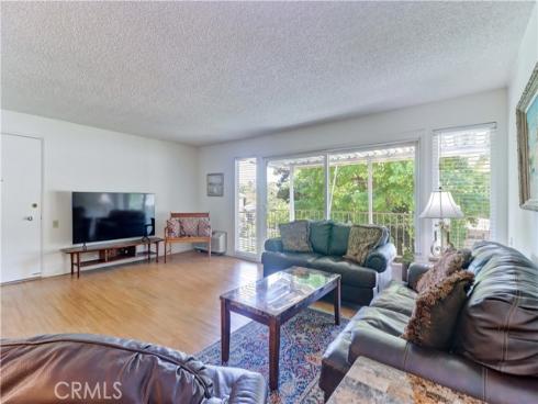 524 Calle Aragon N , Laguna Woods, CA