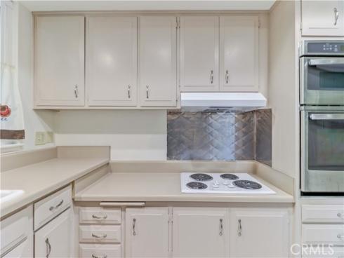 524 Calle Aragon N , Laguna Woods, CA