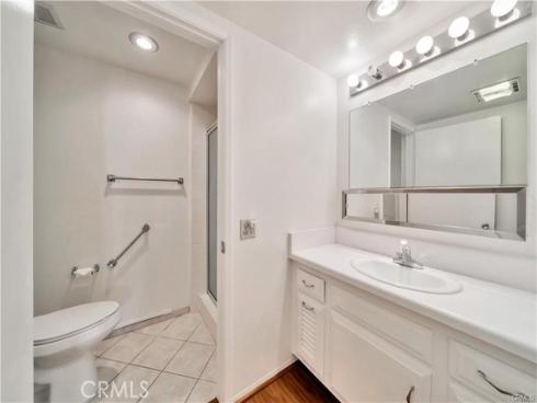 2183 E Via Mariposa B , Laguna Woods, CA