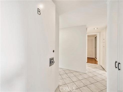 2183 E Via Mariposa B , Laguna Woods, CA