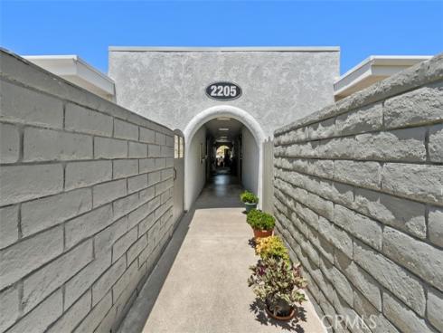 2205 Via Mariposa G , Laguna Woods, CA