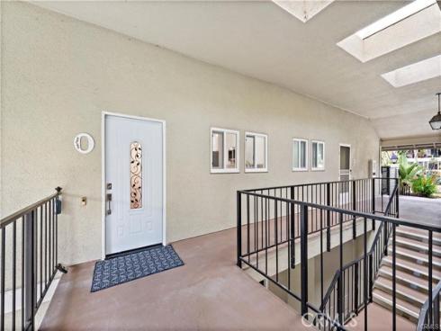 966 Calle Aragon O , Laguna Woods, CA