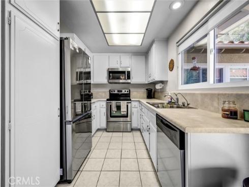 3050 Via Serena B , Laguna Woods, CA