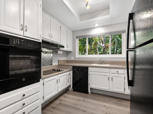 2057 Via Mariposa B , Laguna Woods, CA