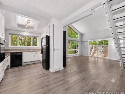 2057 Via Mariposa B , Laguna Woods, CA