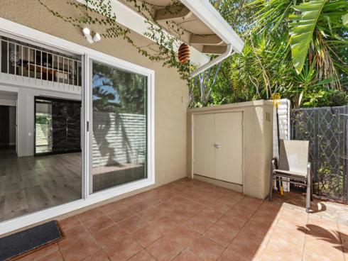 2057 Via Mariposa B , Laguna Woods, CA