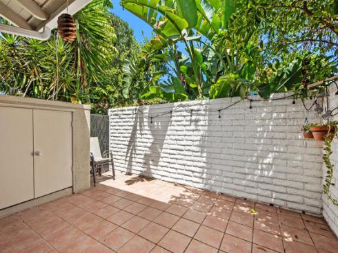 2057 Via Mariposa B , Laguna Woods, CA