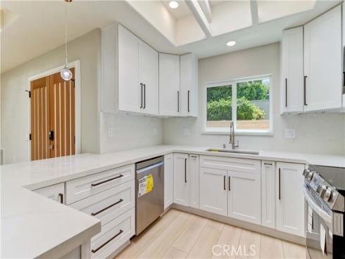 2357 Via Mariposa D , Laguna Woods, CA