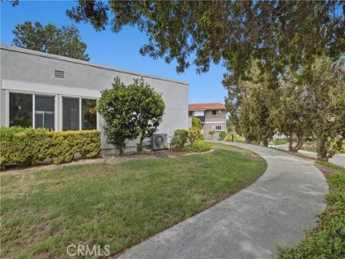 2133  Via Puerta  A , Laguna Woods, CA