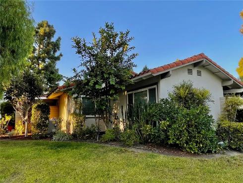 2311 Via Puerta B , Laguna Woods, CA