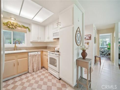 2402 Via Mariposa 1E , Laguna Woods, CA