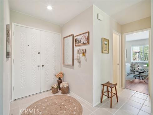 2402 Via Mariposa 1E , Laguna Woods, CA