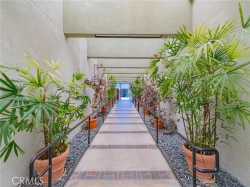 3062 S Via Serena D , Laguna Woods, CA