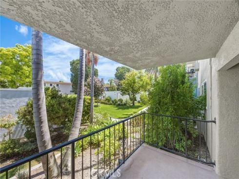 2354 Via Mariposa 1E , Laguna Woods, CA