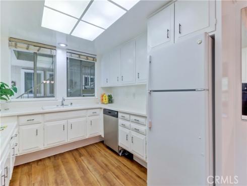 8 Via Castilla H , Laguna Woods, CA