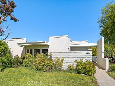 2200 Via Mariposa , Laguna Woods, CA