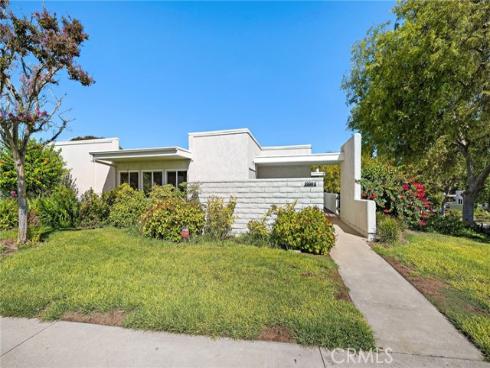 2200 Via Mariposa , Laguna Woods, CA