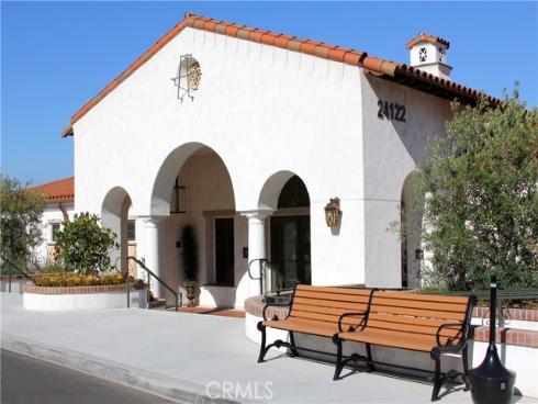 2200 Via Mariposa , Laguna Woods, CA