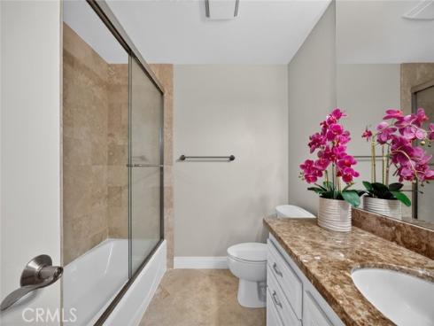 2262 Via Puerta D , Laguna Woods, CA