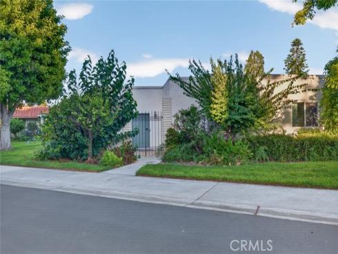 2262 Via Puerta D , Laguna Woods, CA
