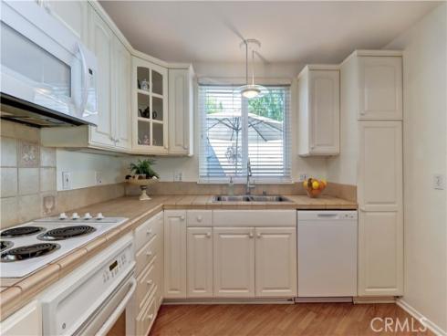 218  Avenida Majorca  D , Laguna Woods, CA