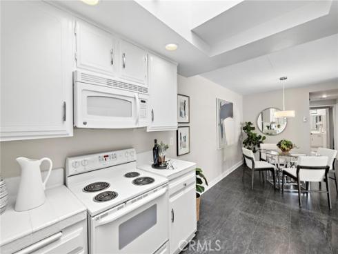 3167 Via Vista P , Laguna Woods, CA