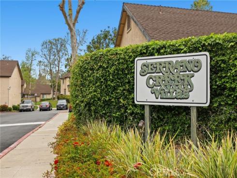 26047  Serrano  113  Court, Lake Forest, CA