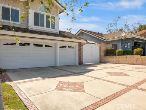 22061  Midcrest   Drive, Lake Forest, CA