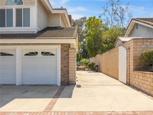 22061  Midcrest   Drive, Lake Forest, CA