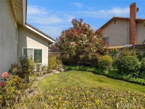 22061  Midcrest   Drive, Lake Forest, CA