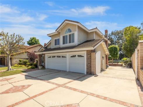 22061  Midcrest   Drive, Lake Forest, CA