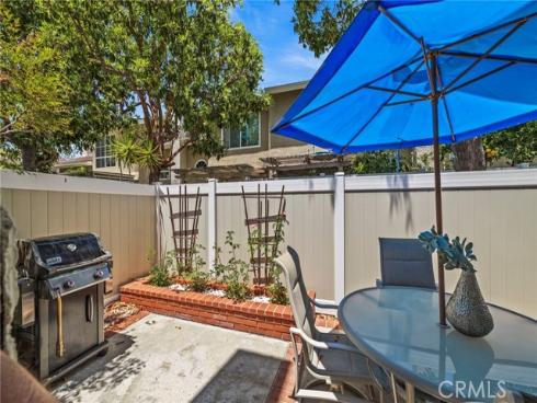 26295  Lily Glen  22 , Lake Forest, CA